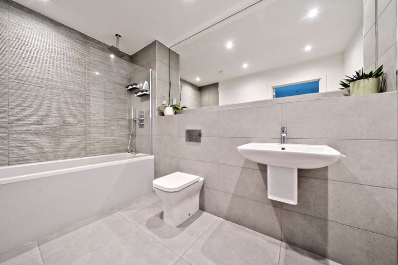 Photo 16- click for photo gallery